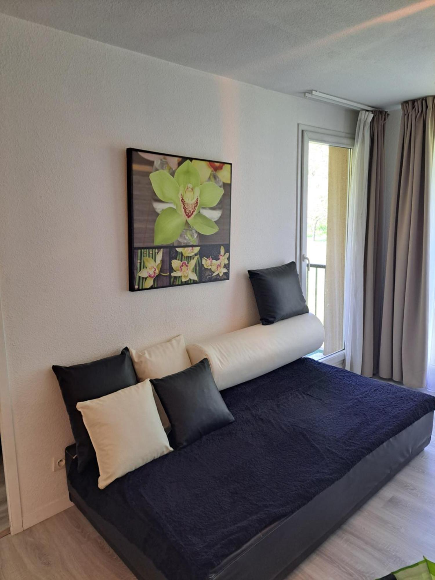 Appartement De 30M2 Dans Residence A Proximite D'Honfleur Équemauville Buitenkant foto